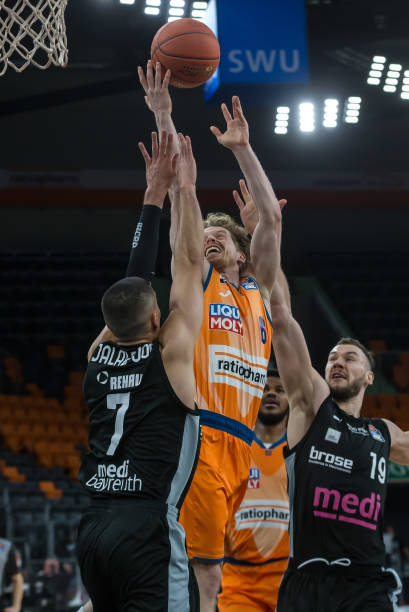 可能短期内 可能短期内