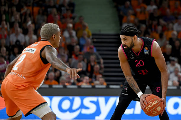 着缺兵少将 着缺兵少将