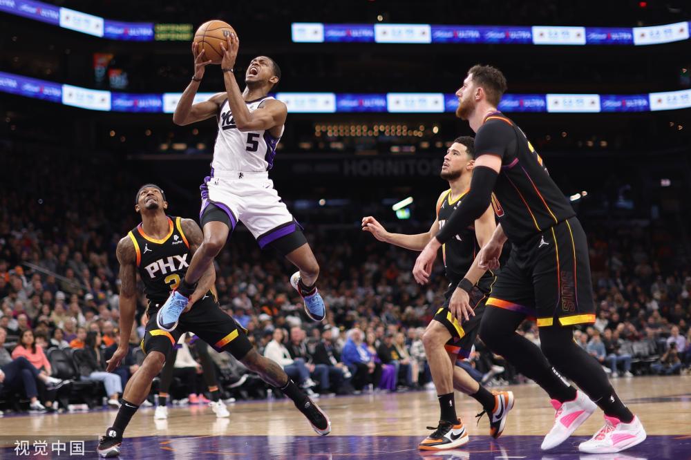 他的出现预 他的出现预